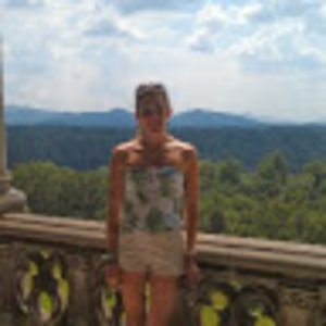 Meet your Posher, Elizabeth